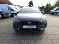 Gebraucht Ford Focus ST-Line X 155 PS (114 kW) 2025 Grau Limousine
