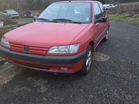 Gebraucht Peugeot 306 79 PS (58 kW) 1994 Rot Kleinwagen