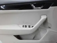 Gebraucht Skoda Superb LAURIN & KLEMENT 156 PS (114 kW) 2022 Moonweiß perleffekt Kombi