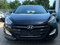 Gebraucht Hyundai i30 101 PS (74 kW) 2017 Schwarz Limousine