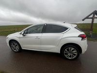 Gebraucht Citroën DS4 163 PS (119 kW) 2015 Weiß Kleinwagen