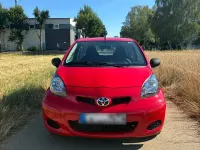 Gebraucht Toyota Aygo 68 PS (50 kW) 2010 Rot Kleinwagen