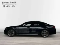 Gebraucht BMW 520 Comfort Edition 197 PS (144 kW) 2025 M carbonschwarz Limousine