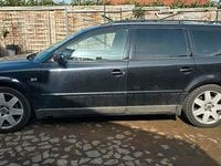 Second-hand VW Passat 193 CP (141 kW) 2000 Negru Break