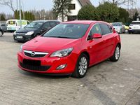 Gebraucht Opel Astra Innovation 179 PS (131 kW) 2012 Rot Limousine