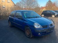 Gebraucht Renault Clio II 58 PS (42 kW) 2003 Blau Kleinwagen