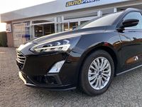 Gebraucht Ford Focus Titanium 125 PS (91 kW) 2020 Schwarz Kombi