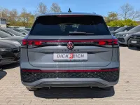 Gebraucht VW Tayron R-line 193 PS (141 kW) 2025 Grau SUV