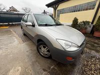 Gebraucht Ford Focus Trend 116 PS (85 kW) 2001 Silber Limousine