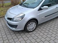 gebraucht Renault Clio III 1,6 Sondermodel Ripcurl