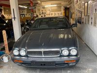 Gebraucht Jaguar X300 311 PS (228 kW) 1994 Silber Limousine