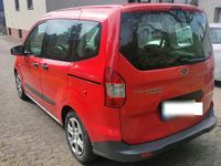 Gebraucht Ford Tourneo Courier 75 PS (55 kW) 2016 Rot Van / Kleinbus