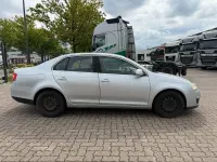 Gebraucht VW Jetta Comfortline 116 PS (85 kW) 2006 Silber Limousine