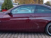 Gebraucht BMW 320 Sport Line 170 PS (125 kW) 2009 Rot Coupé