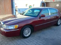 Gebraucht Lincoln Town Car 235 PS (172 kW) 1998 Rot Limousine