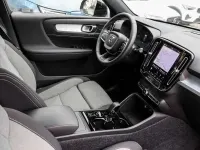 Gebraucht Volvo XC40 Plus 197 PS (144 kW) 2025 Grau SUV