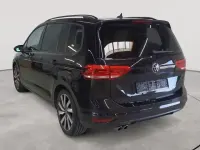 Gebraucht VW Touran Highline 150 PS (110 kW) 2023 Deep black perleffekt Van / Kleinbus