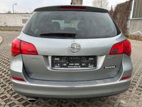 Gebraucht Opel Astra Style 165 PS (121 kW) 2015 Silber Kombi