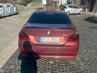Gebraucht BMW 530 235 PS (172 kW) 2004 Rot Limousine