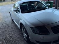 Second-hand Audi TT 270 CP (198 kW) 2000 Argintiu Coupe