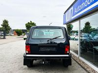 Gebraucht Lada Urban 83 PS (61 kW) 2017 Grün SUV