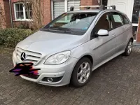 Gebraucht Mercedes B180 109 PS (80 kW) 2010 Silber Van / Kleinbus