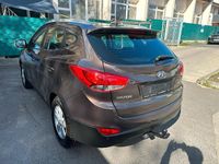 Gebraucht Hyundai ix35 Style 163 PS (119 kW) 2013 Braun SUV
