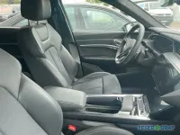 Gebraucht Audi e-tron S-Line 300 kW (408 PS) 2023 Gletscherweiß SUV