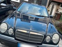 Gebraucht Mercedes E200 Elegance 136 PS (100 kW) 1999 Blau Limousine