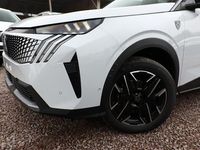 Neu Peugeot 3008 GT 145 PS (106 kW) 2025 Okenit weiß metallic / dach: sch okenit weiß metallic / dach: sch SUV