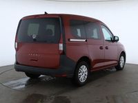 Gebraucht VW Caddy Basis 102 PS (75 kW) 2024 Rot Van / Kleinbus