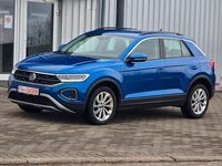 Gebraucht VW T-Roc Life 110 PS (80 kW) 2023 Blau SUV