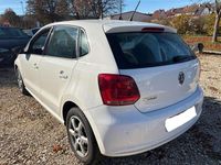 Gebraucht VW Polo Comfortline 90 PS (66 kW) 2013 Weiß Limousine