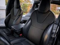 Second-hand Tesla Model X 413 kW (562 CP) 2018 Negru SUV