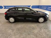 Gebraucht Audi A3 Ambiente 150 PS (110 kW) 2022 Schwarz Limousine