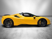Gebraucht Ferrari SF90 1006 PS (739 kW) 2023 Giallo triplo strato Coupé