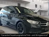 Gebraucht Mercedes B180 116 PS (85 kW) 2020 Schwarz Kleinwagen