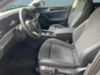 Gebraucht VW Passat 150 PS (110 kW) 2025 Grau Kombi