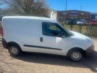 Gebraucht Opel Combo 89 PS (65 kW) 2012 Weiß Van / Kleinbus