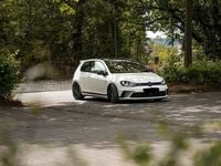 Gebraucht VW Golf VII GTI Clubsport 265 PS (194 kW) 2016 Weiß Limousine