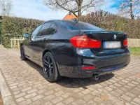 Gebraucht BMW 318 Sport Line 143 PS (105 kW) 2013 Schwarz Limousine