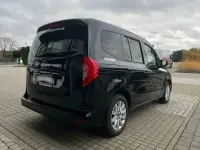Gebraucht Mercedes EQT200 Style 89 kW (122 PS) 2023 Loparitschwarz Van / Kleinbus