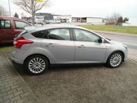 Gebraucht Ford Focus Titanium 150 PS (110 kW) 2011 Micastonesilber metallic Limousine