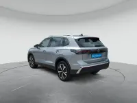 Gebraucht VW Tiguan Elegance 193 PS (141 kW) 2025 Oyster silver metallic SUV