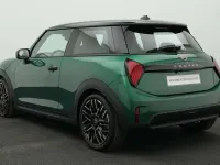 Używany Mini Cooper Favoured 156 KM (114 kW) 2024 Zielony Hatchback