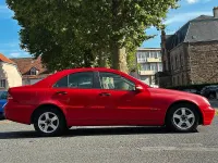 Gebraucht Mercedes C220 143 PS (105 kW) 2001 Rot Limousine