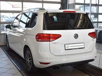 Gebraucht VW Touran Highline 150 PS (110 kW) 2016 Weiß Van / Kleinbus