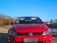 Gebraucht VW Golf VII LOUNGE 86 PS (63 kW) 2016 Rot Limousine