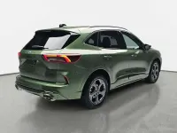 Gebraucht Ford Kuga ST-Line 186 PS (136 kW) 2026 Bursting green metallic SUV