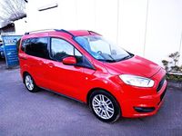 Gebraucht Ford Tourneo Courier Titanium 101 PS (74 kW) 2016 Race red Van / Kleinbus